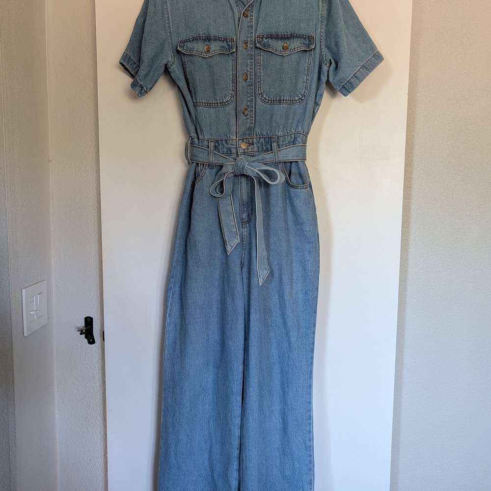 Universal Thread Light Blue Denim Short-Sleeve Jumpsuit with Tie Waist
